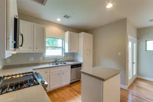 612 E 38th St, Houston, TX 77022 - Photo 16