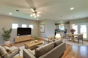 612 E 38th St, Houston, TX 77022 - Photo 2