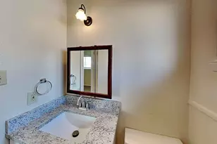 9812 Robin St, La Porte, TX 77571 - Photo 10