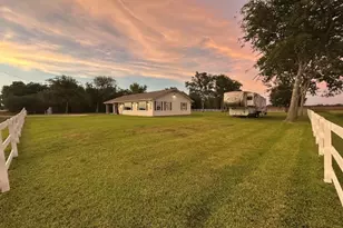 518 Anton Stade Rd, Rosenberg, TX 77471 - Photo 1