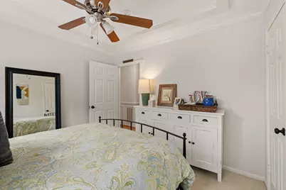 10626 Holly Springs Drive, Houston, TX 77042 - Photo 28