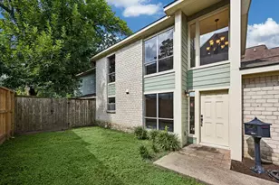 963 Althea Dr, Houston, TX 77018 - Photo 2