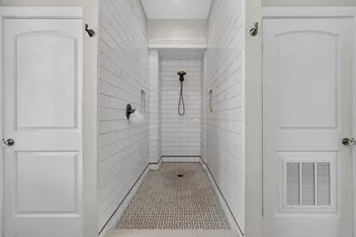1324 Sealy Street, Galveston, TX 77550 - Photo 20