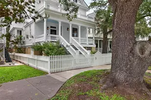 1324 Sealy St, Galveston, TX 77550 - Photo 2
