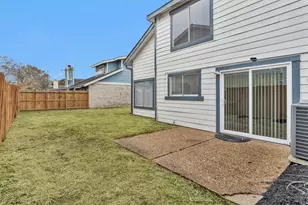 10610 Chapel Hill Dr, Houston, TX 77099 - Photo 38