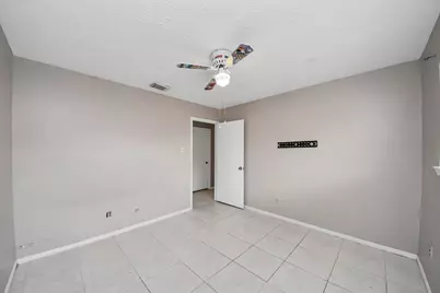 11526 Sagevale Lane, Houston, TX 77089 - Photo 18