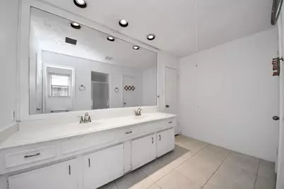 11526 Sagevale Lane, Houston, TX 77089 - Photo 22