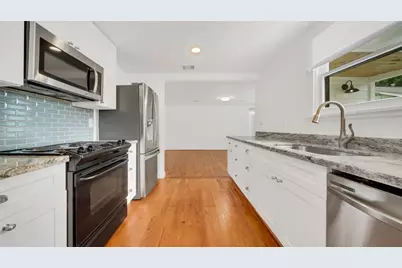 129 E 31st 1/2 Street, Houston, TX 77018 - Photo 6