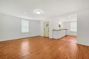 129 E 31st 1/2 St, Houston, TX 77018 - Photo 4