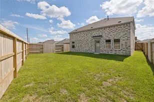 335 Ice Shr Trl, Dayton, TX 77535 - Photo 24