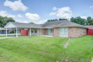 203 Doverfield Dr, Houston, TX 77037 - Photo 40