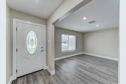 203 Doverfield Drive, Houston, TX 77037 - Photo 4