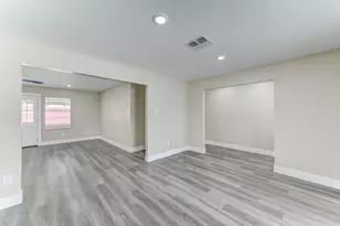 203 Doverfield Dr, Houston, TX 77037 - Photo 8