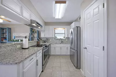 214 Easterly Drive, Tiki Island, TX 77554 - Photo 18