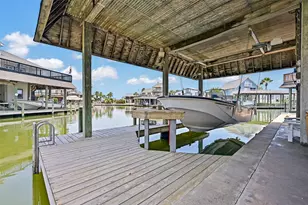 214 Easterly Dr, Tiki Island, TX 77554 - Photo 38