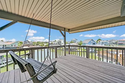 214 Easterly Drive, Tiki Island, TX 77554 - Photo 8