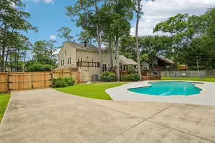302 Charleston St, Friendswood, TX 77546 - Photo 34