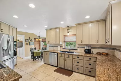 302 Charleston Street, Friendswood, TX 77546 - Photo 16