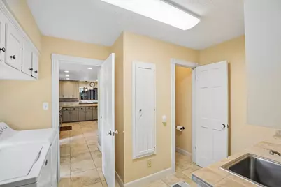 302 Charleston Street, Friendswood, TX 77546 - Photo 22