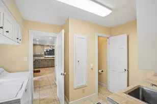 302 Charleston St, Friendswood, TX 77546 - Photo 22