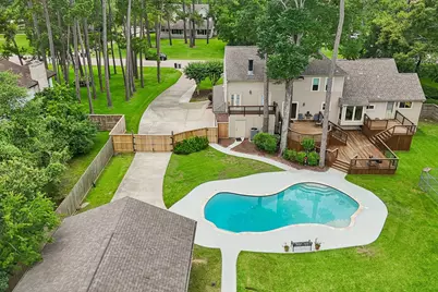 302 Charleston Street, Friendswood, TX 77546 - Photo 40