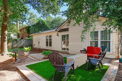 99 N Deerfoot Circle, The Woodlands, TX 77380 - Photo 20