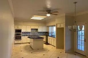 7915 Capri Cir, Houston, TX 77095 - Photo 12