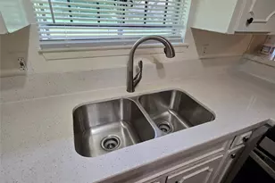 7731 Melanie St, Houston, TX 77016 - Photo 12