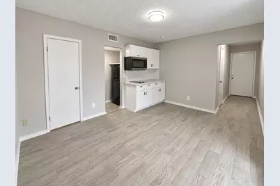9711 Linkmeadow Lane #12B, Houston, TX 77025 - Photo 8