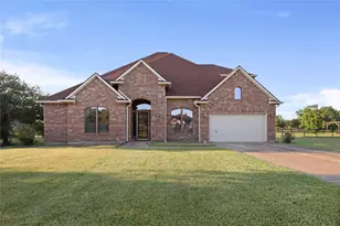 6311 Redfish Reef Dr, Beach City, TX 77523 - Photo 2