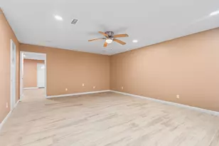 6711 Biggs Ct, Houston, TX 77061 - Photo 4