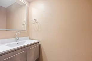 6711 Biggs Ct, Houston, TX 77061 - Photo 18