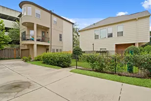 3808 Center St, Houston, TX 77007 - Photo 2
