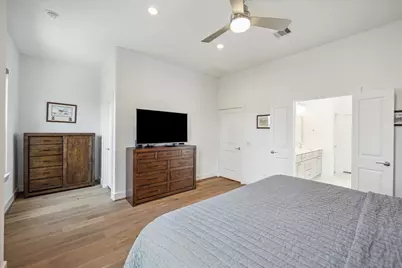 930 Dunleigh Meadows Lane, Houston, TX 77055 - Photo 20