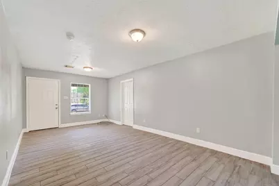 3031 Groton Drive, Houston, TX 77051 - Photo 8