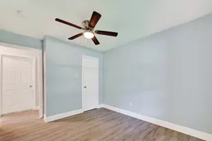 3031 Groton Dr, Houston, TX 77051 - Photo 20