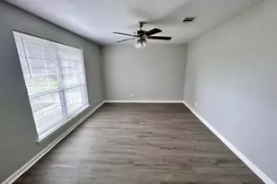 11122 Dalebrook Dr, Houston, TX 77016 - Photo 2