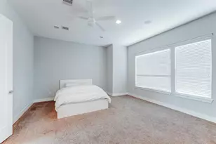 8409 Hempstead Rd, Houston, TX 77008 - Photo 22