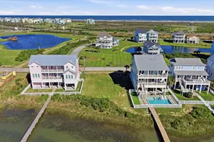26702 Baywater Dr, Galveston, TX 77554 - Photo 10