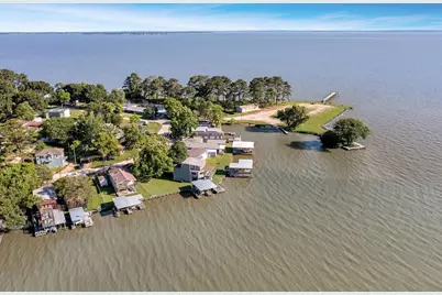 210 W Lakeview Wood, Onalaska, TX 77360 - Photo 38