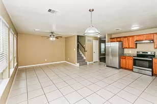 4939 S Cancun Dr, Houston, TX 77045 - Photo 6