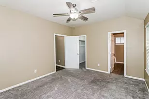4939 S Cancun Dr, Houston, TX 77045 - Photo 10