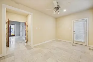 1511 Reinerman St, Houston, TX 77007 - Photo 6