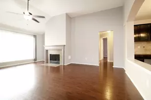 1434 W April Rain Ct, Missouri City, TX 77489 - Photo 4