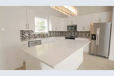 819 North Loop, Houston, TX 77022 - Photo 8