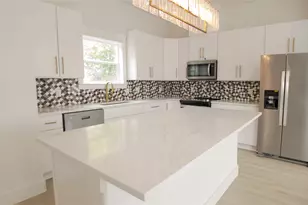 819 North Loop, Houston, TX 77022 - Photo 8