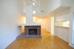 43 E Park W Dr, Houston, TX 77072 - Photo 2