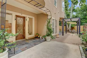 4262 Childress St, Houston, TX 77005 - Photo 2