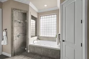 2555 Amberwood Dr, Beaumont, TX 77713 - Photo 32