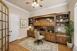 2555 Amberwood Dr, Beaumont, TX 77713 - Photo 6